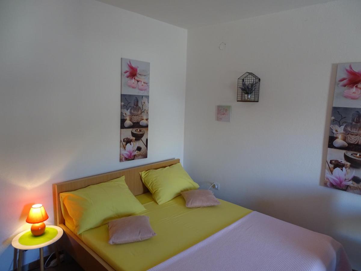 Dinjiška Apartments Sime מראה חיצוני תמונה