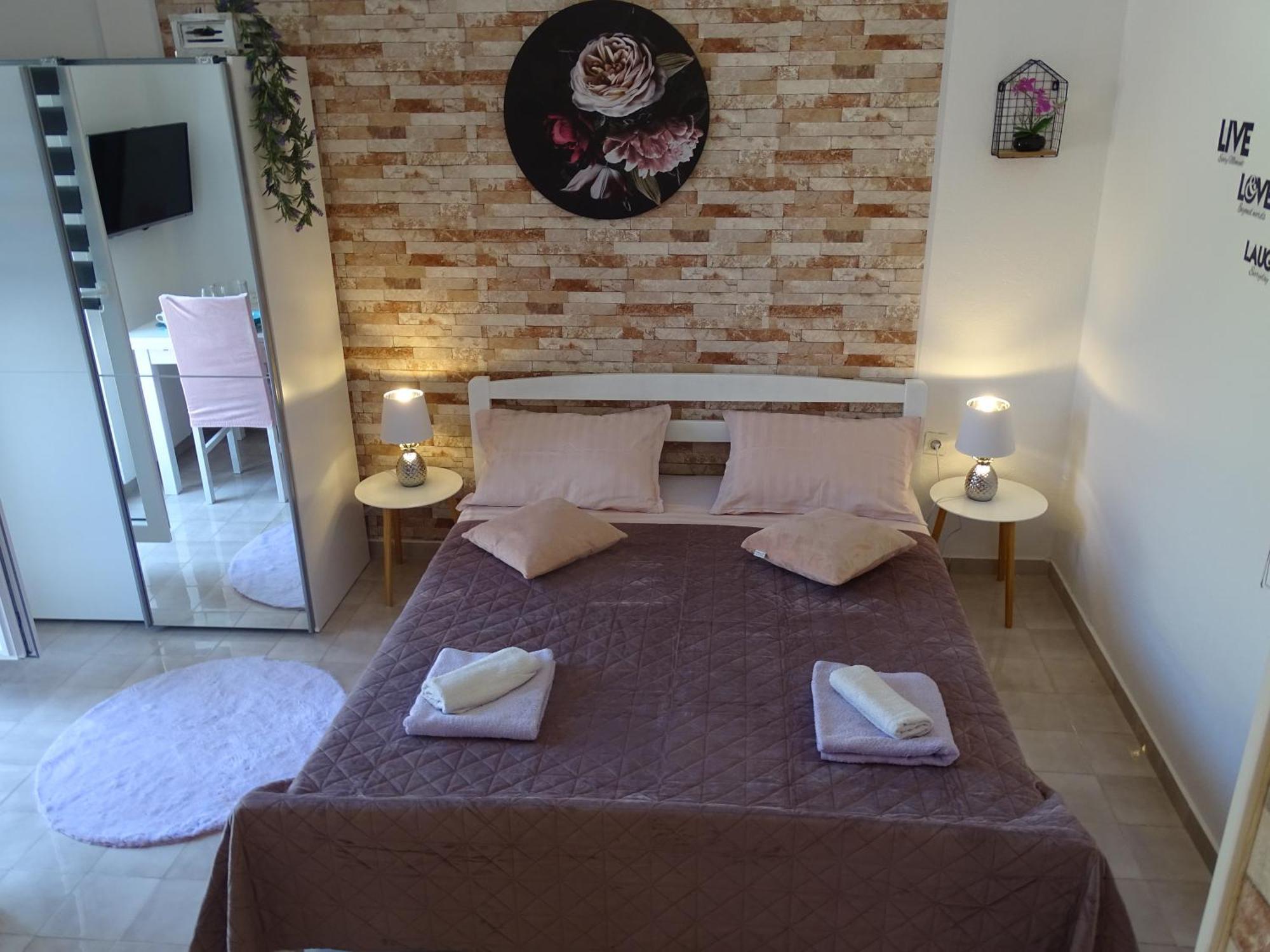 Dinjiška Apartments Sime מראה חיצוני תמונה