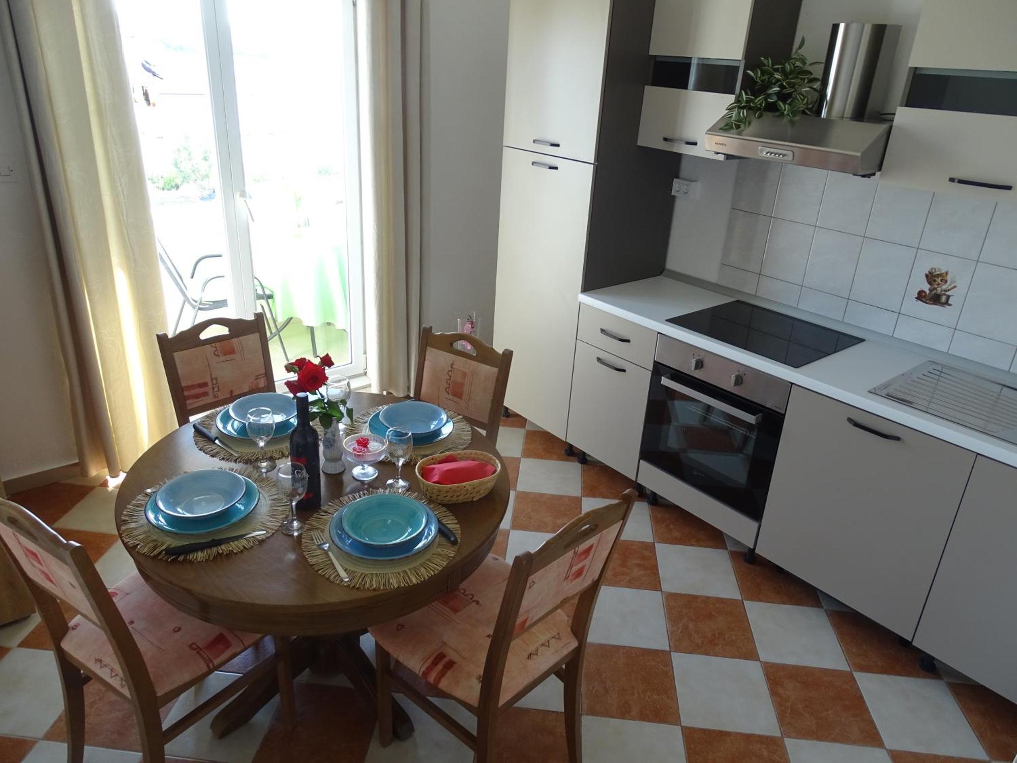Dinjiška Apartments Sime מראה חיצוני תמונה