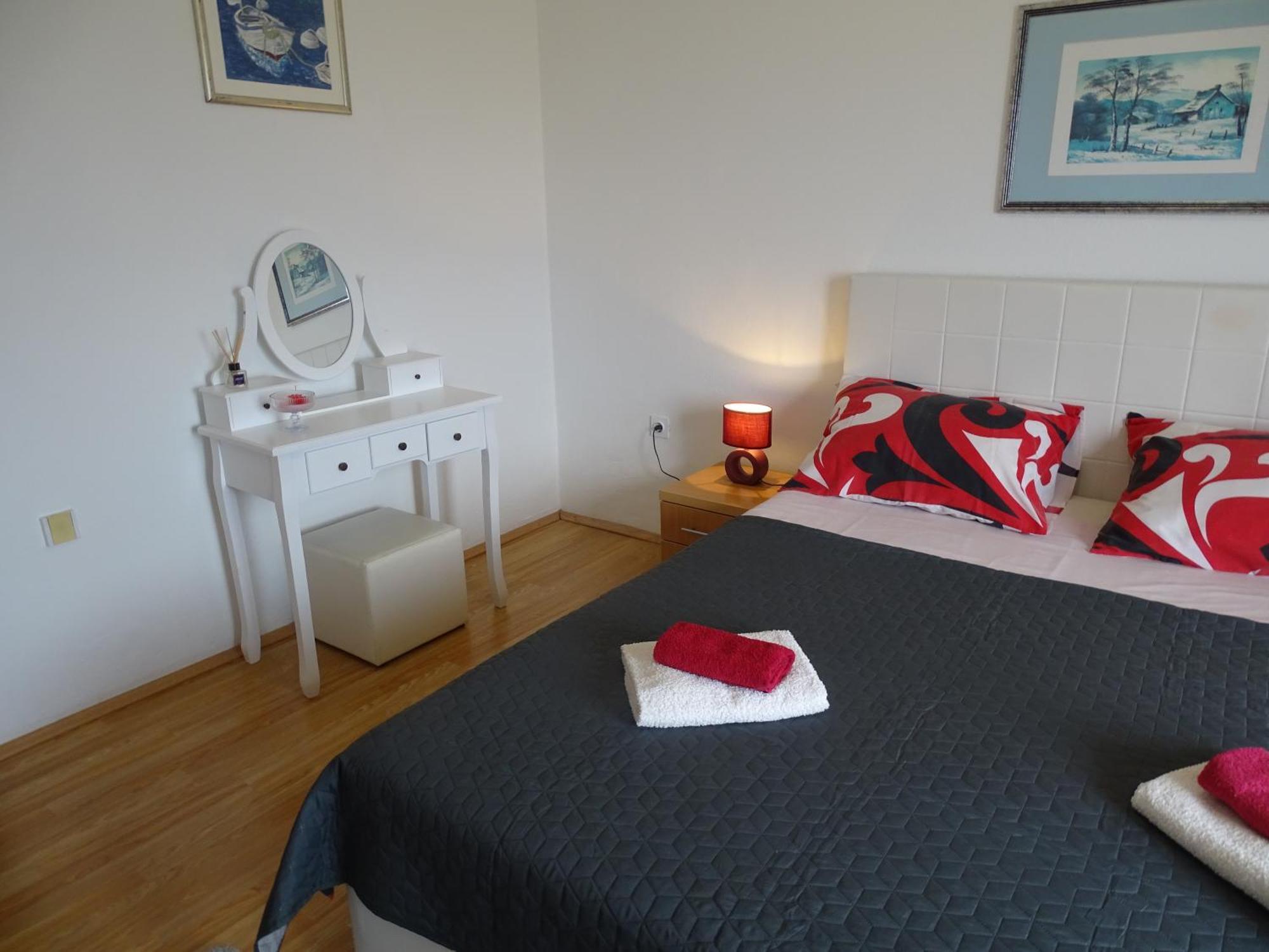 Dinjiška Apartments Sime מראה חיצוני תמונה