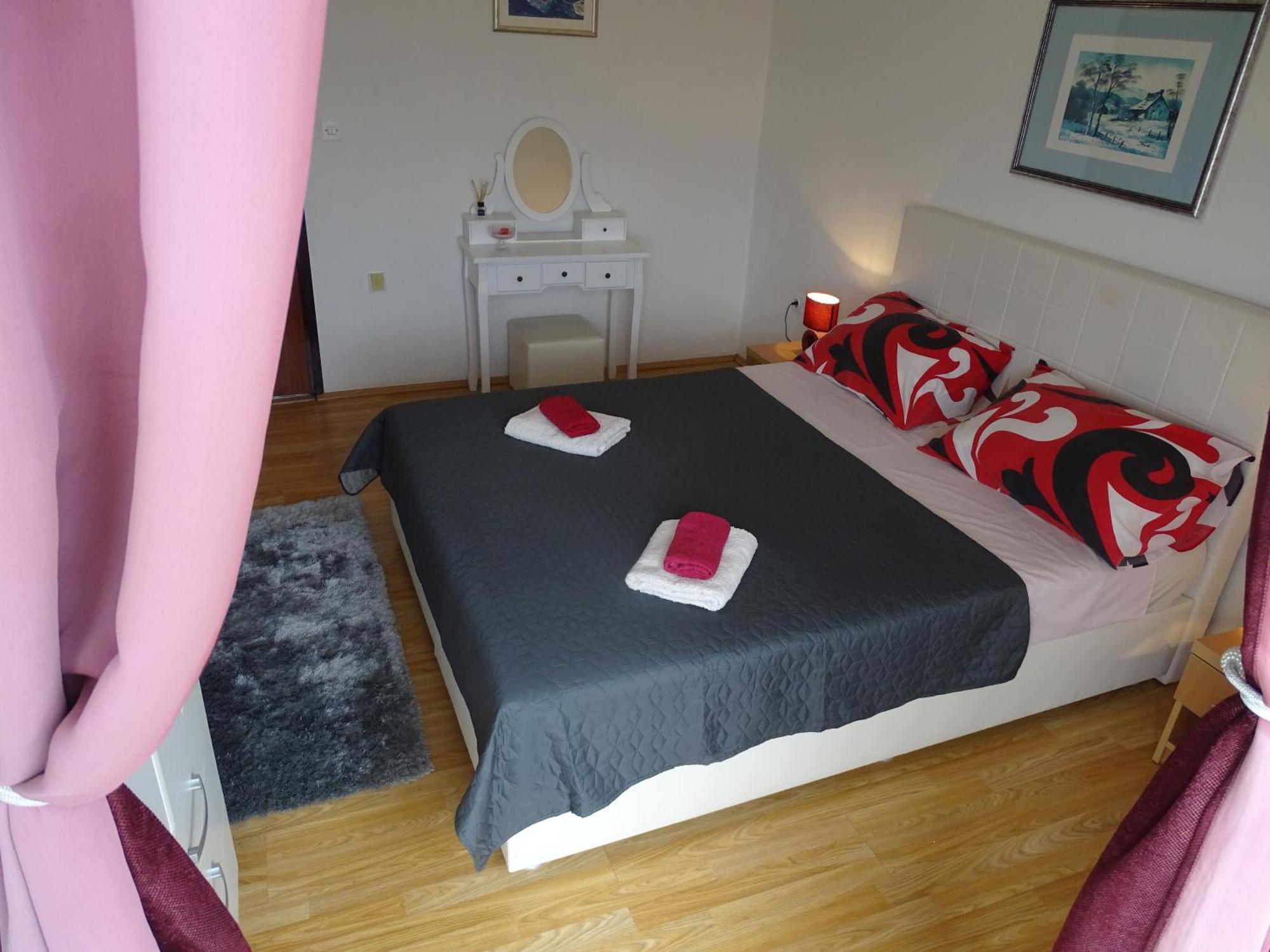 Dinjiška Apartments Sime מראה חיצוני תמונה