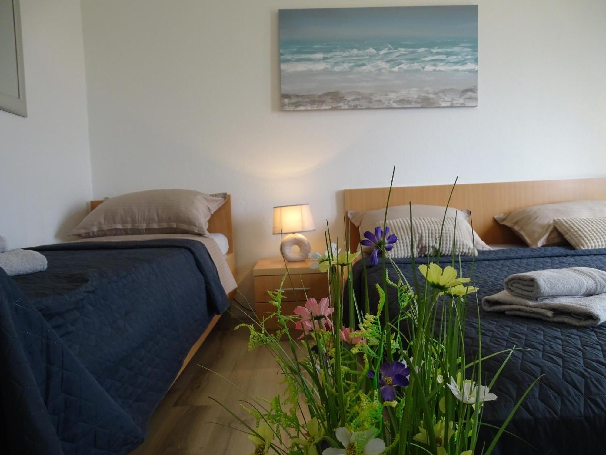 Dinjiška Apartments Sime מראה חיצוני תמונה