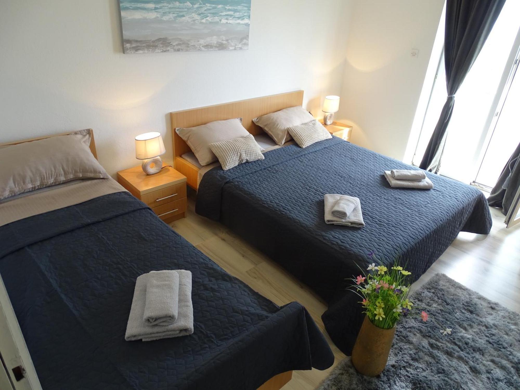 Dinjiška Apartments Sime מראה חיצוני תמונה
