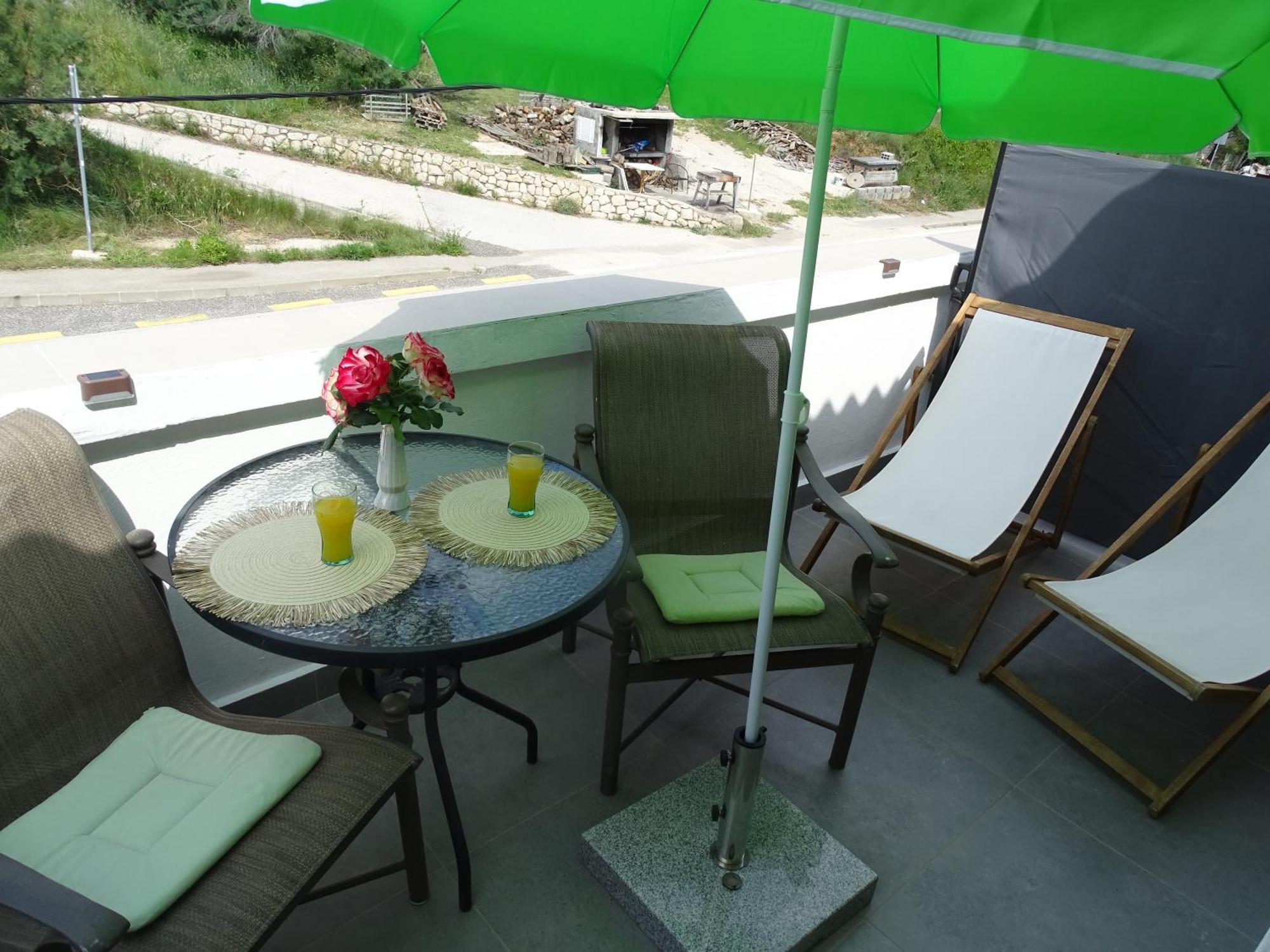 Dinjiška Apartments Sime מראה חיצוני תמונה