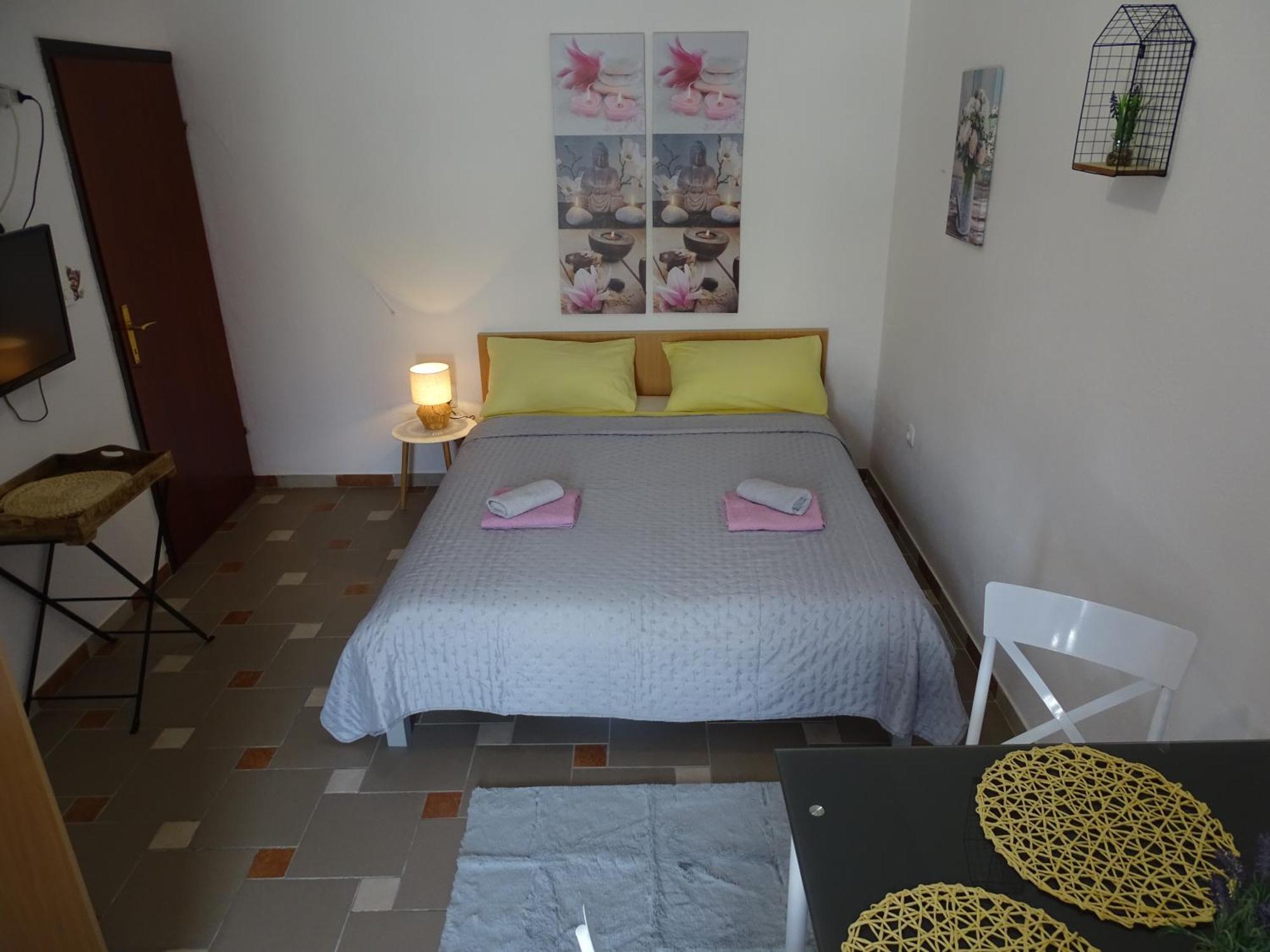 Dinjiška Apartments Sime מראה חיצוני תמונה